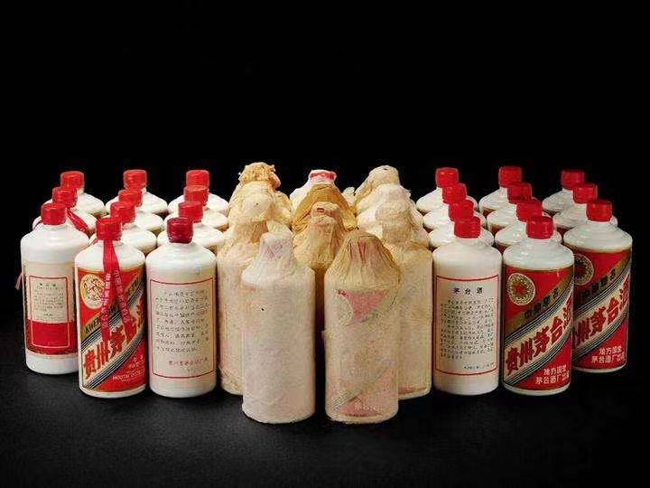 鄂伦春日照岚山回收酒价格哪里回收(附近上门回收茅台酒）?